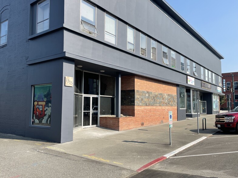 1313 Hewitt Ave, Everett, WA for lease - Building Photo - Image 3 of 27