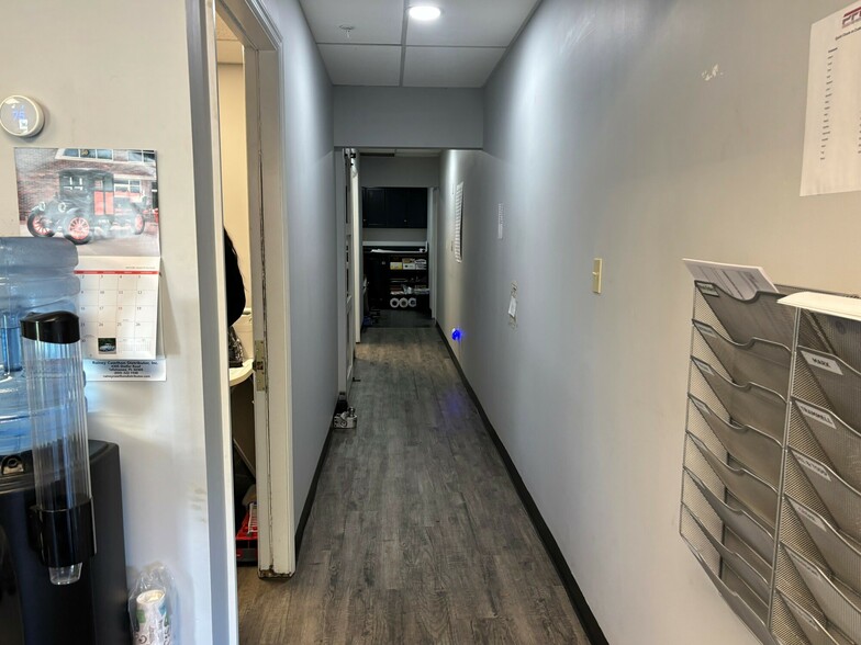 1211 Commercial Park Dr, Tallahassee, FL for sale - Building Photo - Image 3 of 16