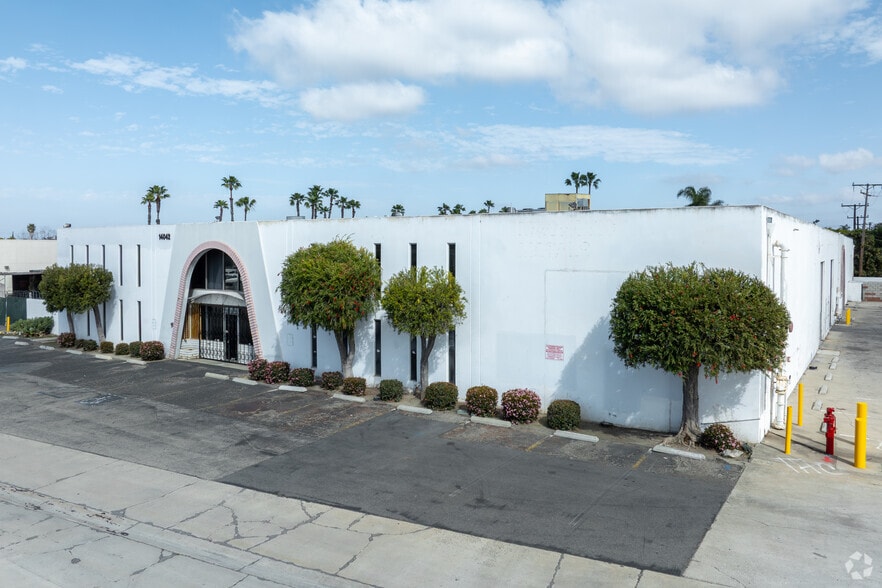 14042-14056 Willow Ln, Westminster, CA for lease - Primary Photo - Image 1 of 5