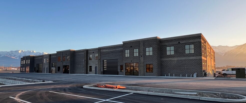 652 S Lakeview Pky, Provo, UT for lease - Building Photo - Image 2 of 6