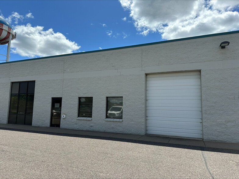 8260 NE Arthur St, Spring Lake Park, MN for lease - Building Photo - Image 2 of 5