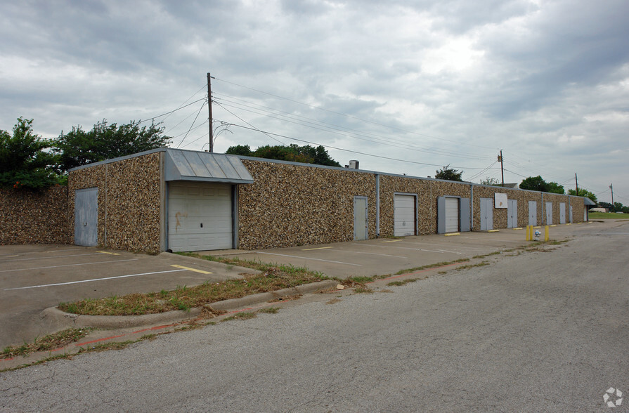 719 N Hampton Rd, DeSoto, TX for sale - Building Photo - Image 2 of 4