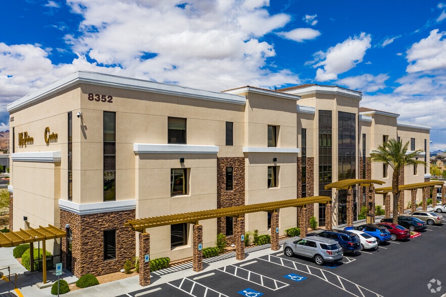 8352 W Warm Springs Rd, Las Vegas, NV for sale - Primary Photo - Image 1 of 1