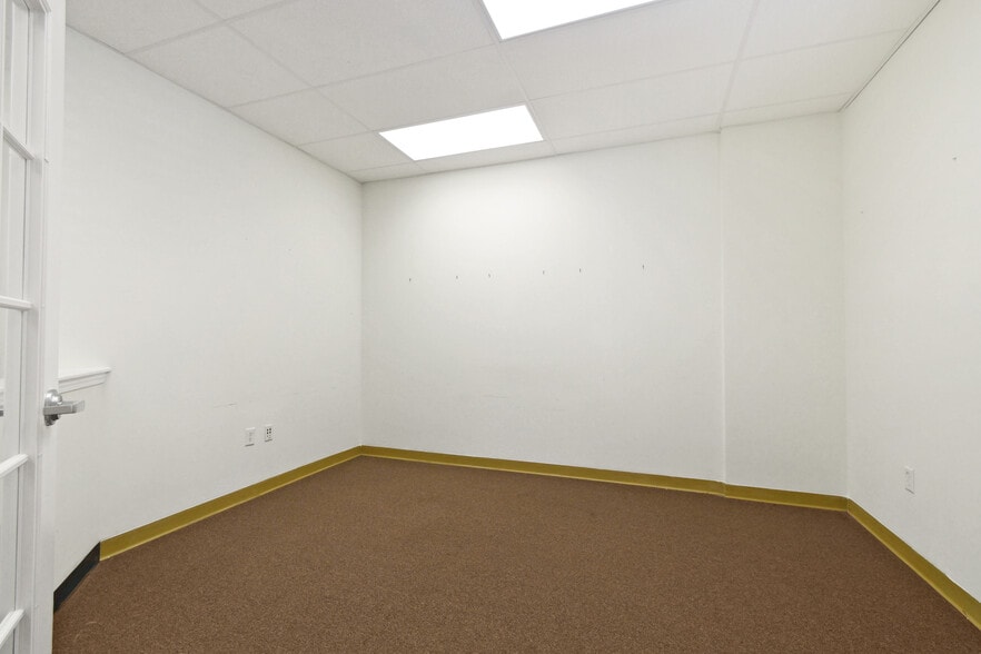 1740 Tree Blvd, Saint Augustine, FL for lease - Building Photo - Image 2 of 17