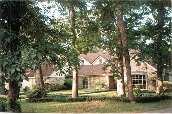 1610 Burning Tree Rd, Kingwood, TX for sale Primary Photo- Image 1 of 1