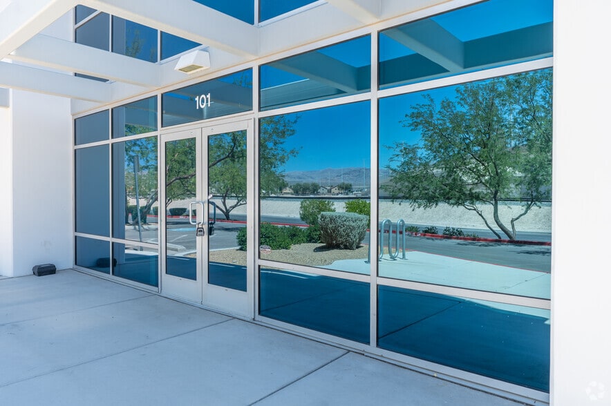 5840 Donovan Way, Las Vegas, NV for lease - Building Photo - Image 3 of 16