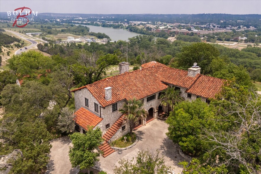 100 Steepside Ln, Kerrville, TX for sale - Building Photo - Image 1 of 98