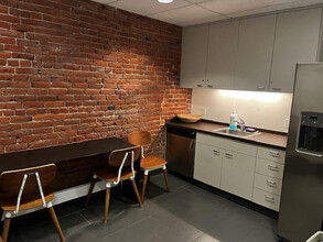 529 SW 3rd Ave, Portland, OR for lease Building Photo- Image 2 of 4