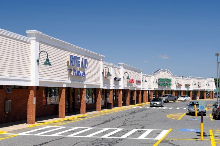 301 Pond St, Ashland, MA 01721