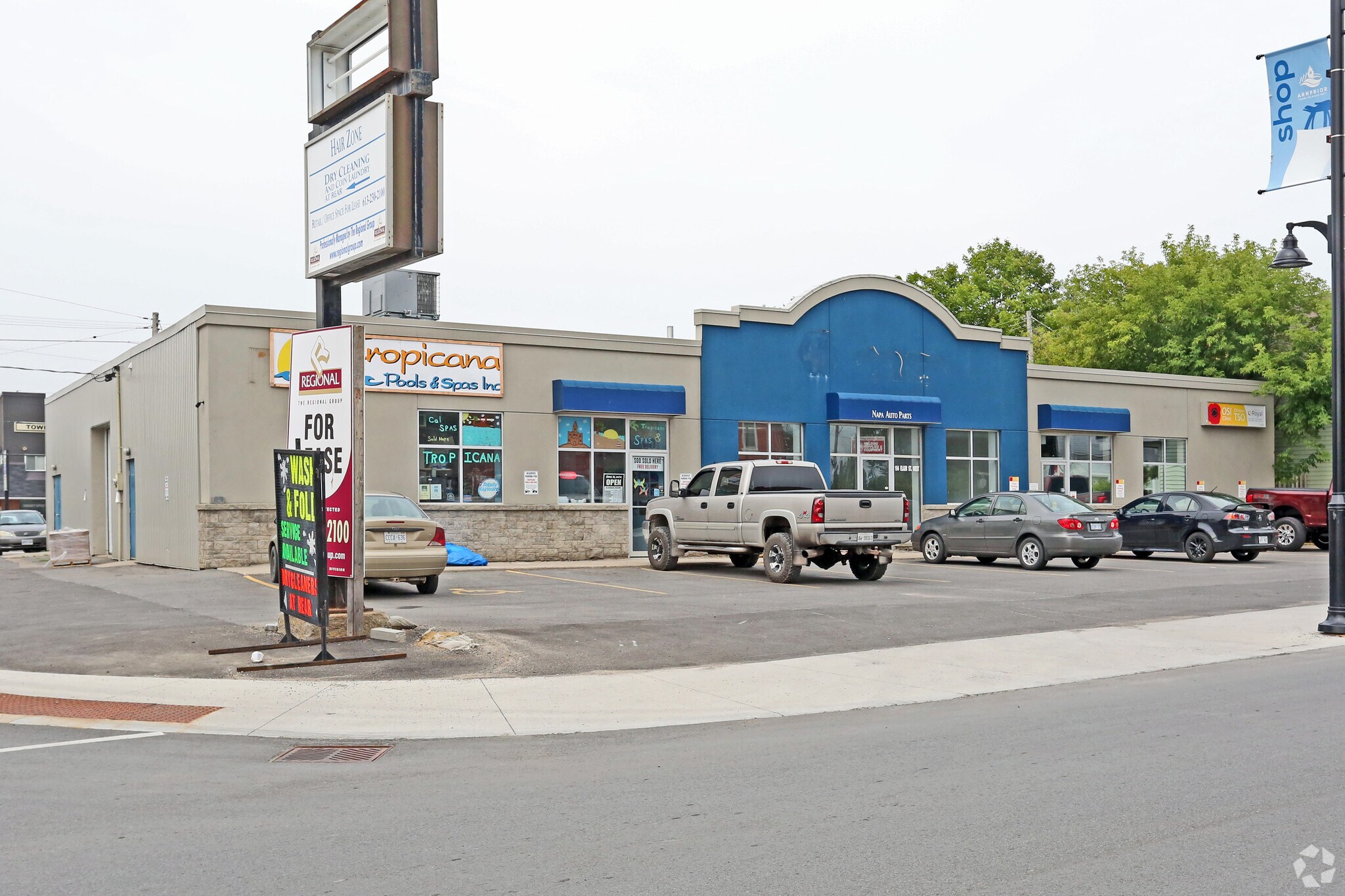 104 Elgin St W, Arnprior, ON for lease Primary Photo- Image 1 of 4