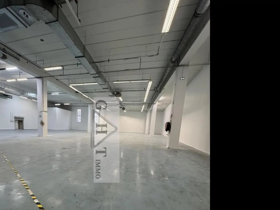 Industrial in Ivry-sur-Seine for lease Interior Photo- Image 1 of 4