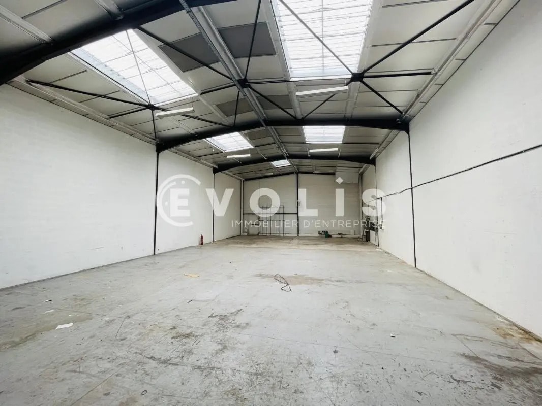 Flex in Pontault-Combault for lease Interior Photo- Image 1 of 7