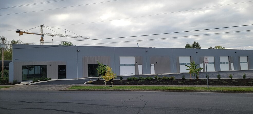 2979-2999 19th St SE, Salem, OR for lease - Building Photo - Image 2 of 3