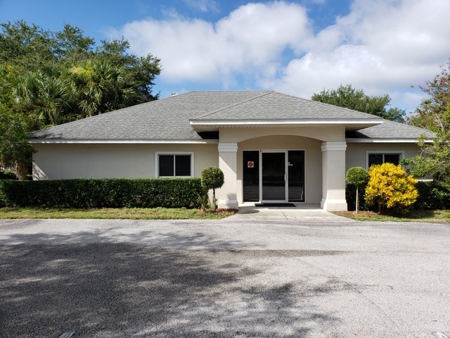 1807 Salk Dr, Tavares, FL for sale - Building Photo - Image 1 of 6