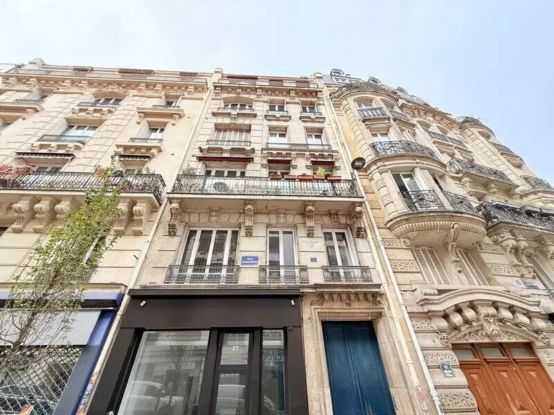 Office in Paris for lease Building Photo- Image 1 of 10