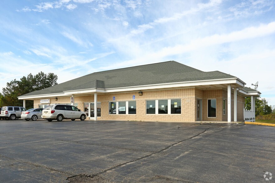 2306-2314 W Lansing Rd, Perry, MI for sale - Primary Photo - Image 1 of 1