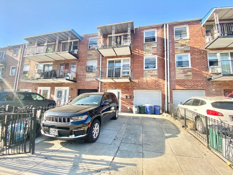 4112 28th Ave, Astoria, NY for sale - Building Photo - Image 1 of 1