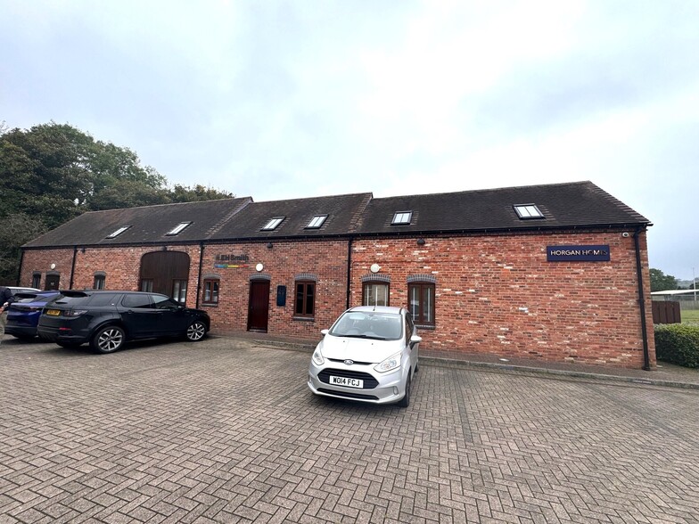 60 Lydiate Ash Rd, Bromsgrove for lease - Building Photo - Image 1 of 8