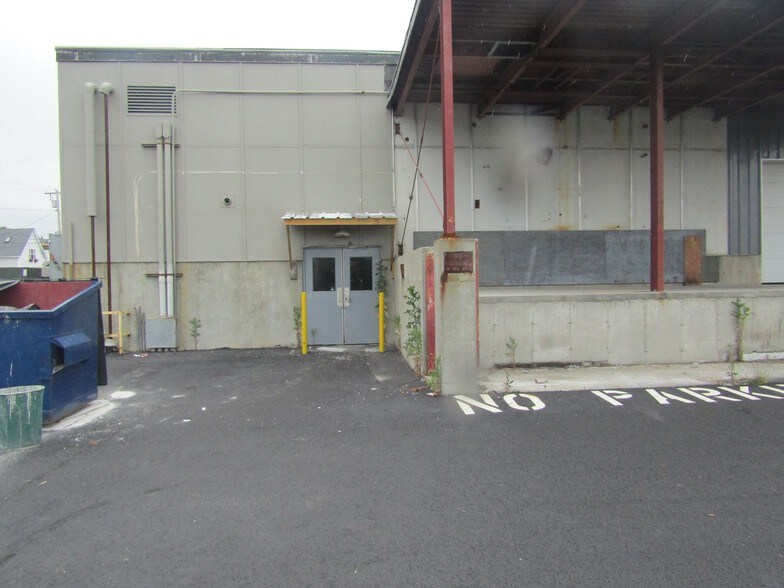 1 Titleist Dr, MA 02743