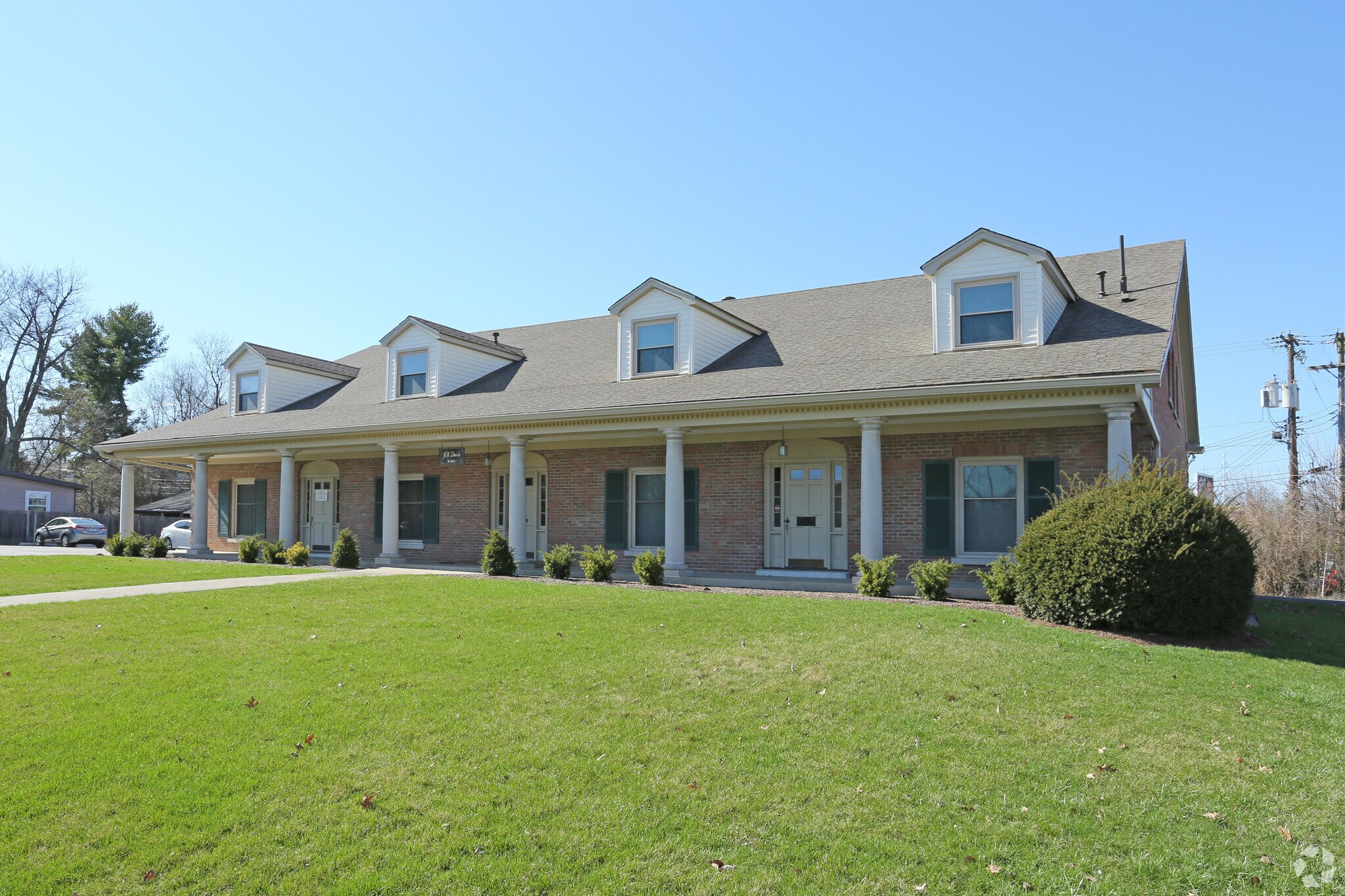 2011 Rambler Rd, Lexington, KY for sale Primary Photo- Image 1 of 1