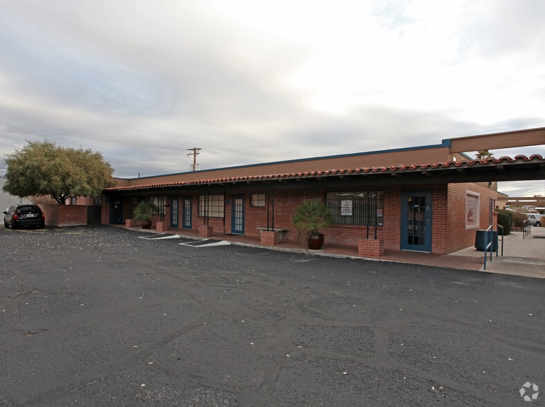 1011 N Craycroft Rd, Tucson, AZ for sale - Primary Photo - Image 1 of 3
