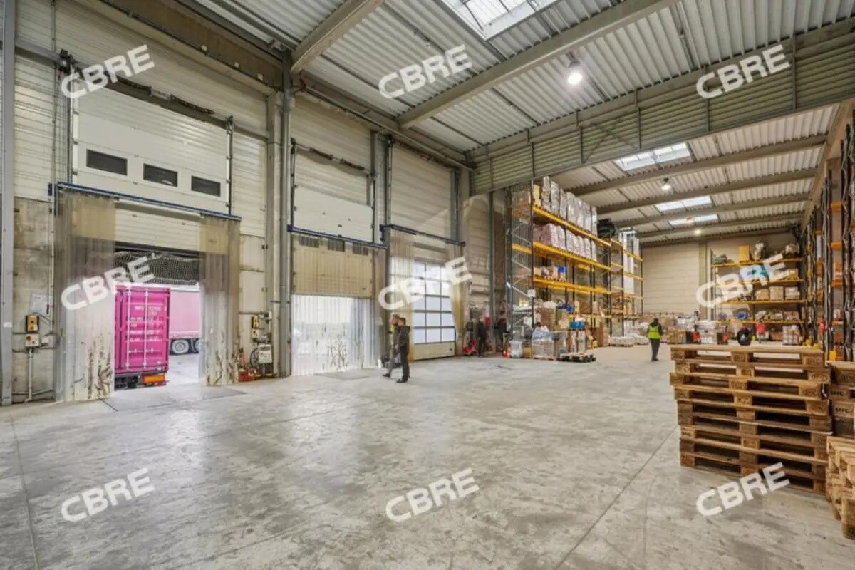 Office in Gennevilliers for lease Interior Photo- Image 1 of 8