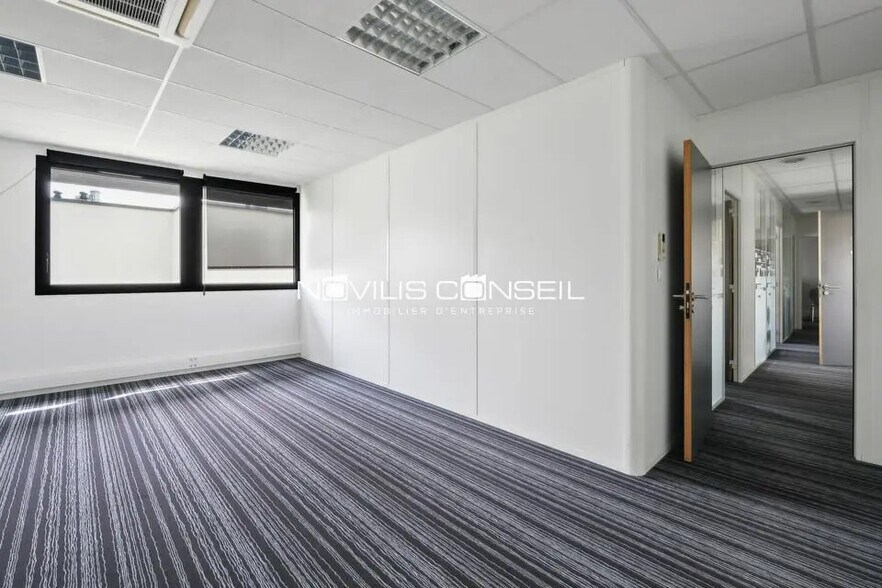 Flex in Toulouse for lease - Interior Photo - Image 2 of 8