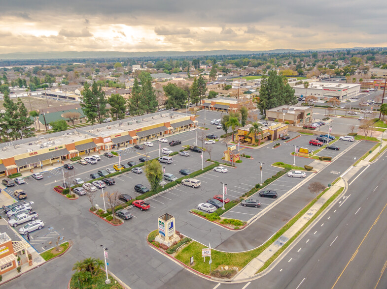 710-870 E Foothill Blvd, Upland, CA for lease - Building Photo - Image 3 of 28