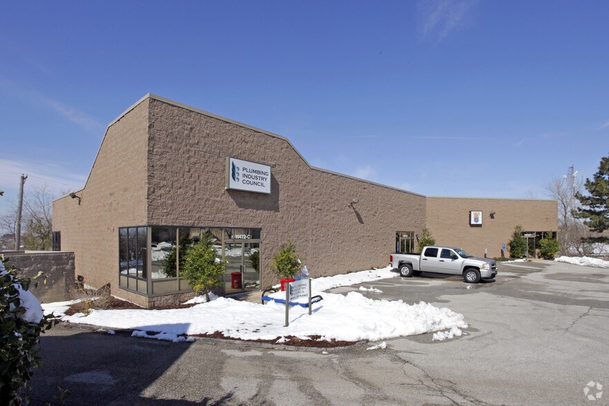 11472 Schenk Dr, Maryland Heights, MO 63043 Office for Lease