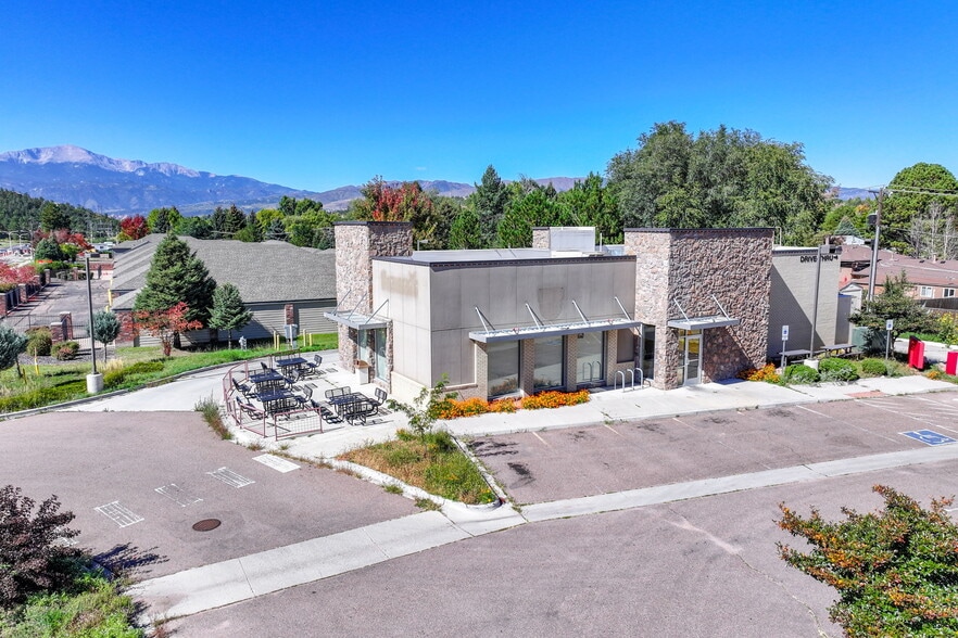3220 Austin Bluffs Pky, Colorado Springs, CO for lease - Building Photo - Image 2 of 31