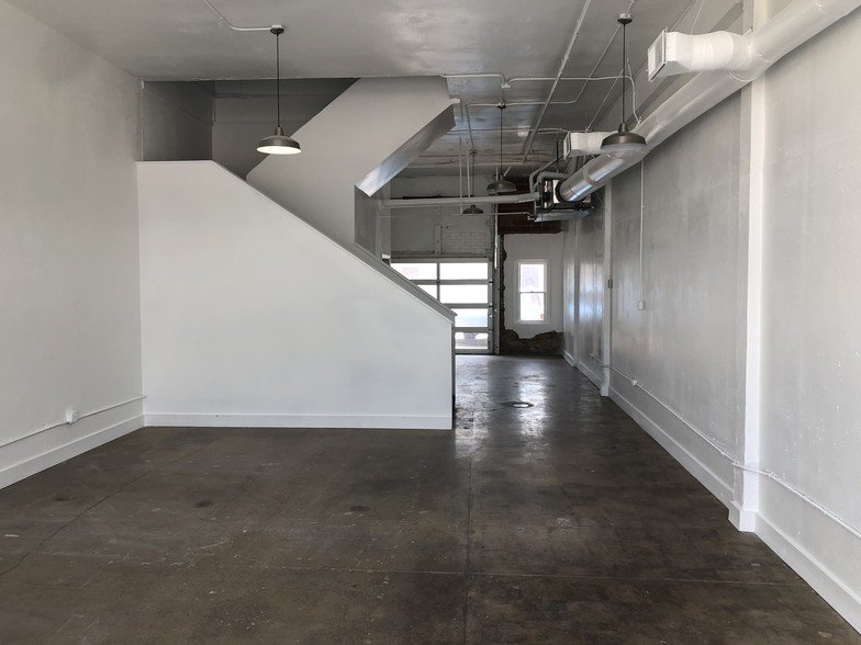 4216-4230 Main St, Dallas, TX for lease - Interior Photo - Image 3 of 8