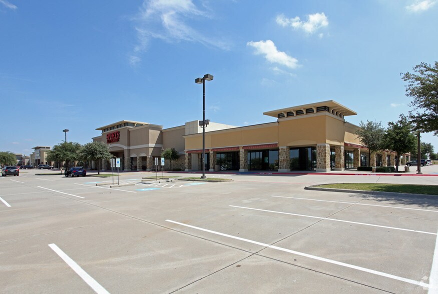 2930 Preston Rd, Frisco, TX for lease - Building Photo - Image 3 of 16