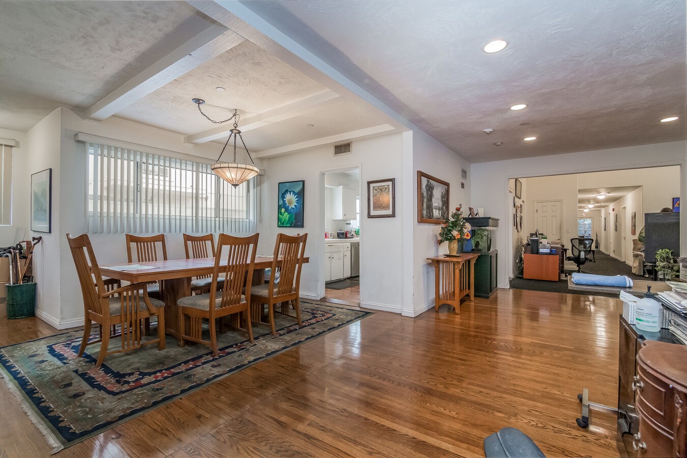 5536 Tyrone Ave, Sherman Oaks, CA 91401