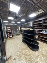 171 W 23rd St, New York NY - Pub