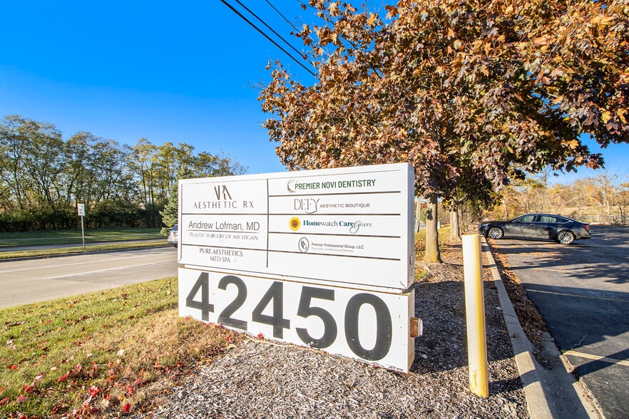 42450 W 12 Mile Rd, Novi, MI for lease - Building Photo - Image 2 of 16