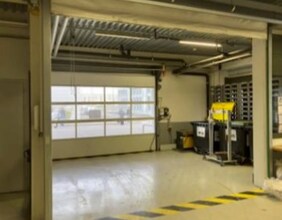 Office in Vénissieux for lease Interior Photo- Image 2 of 8