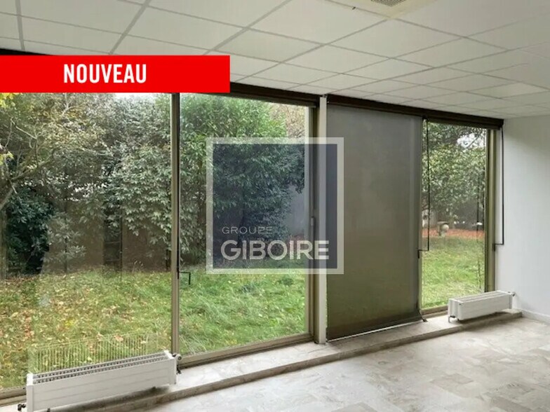 Office in Rennes for lease - Interior Photo - Image 2 of 7