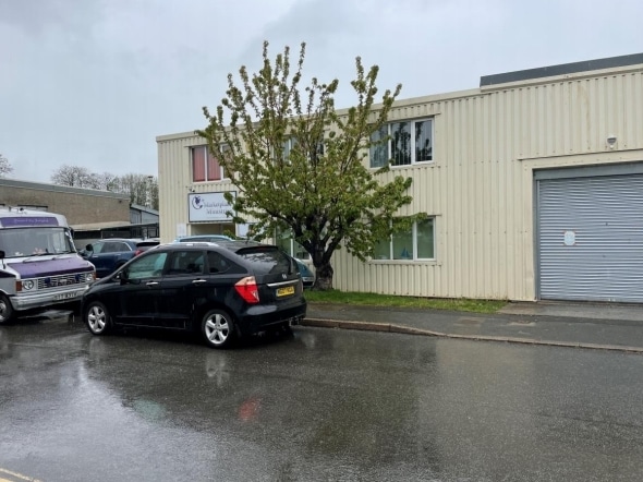 2A Burke Rd, Totnes for sale Primary Photo- Image 1 of 1