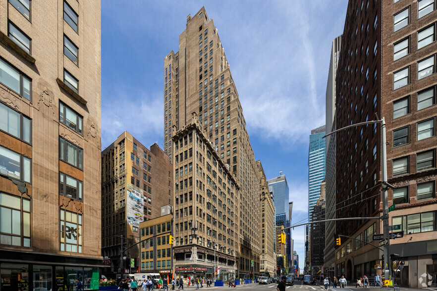 530 Seventh Ave, New York, NY for lease - Building Photo - Image 1 of 9