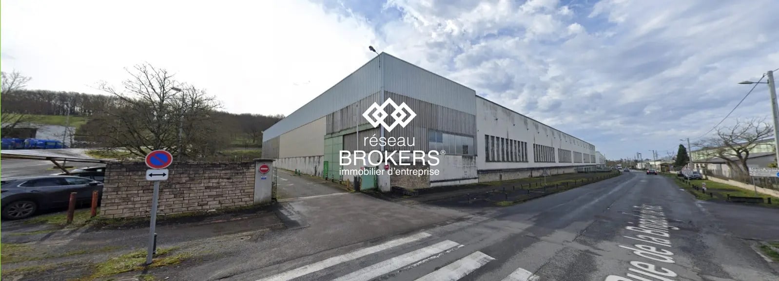 Flex in Angoulême for lease Building Photo- Image 1 of 2