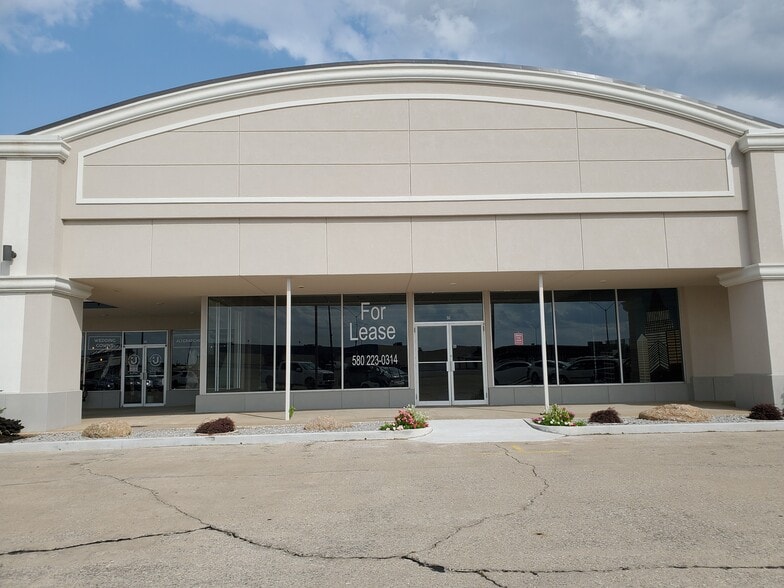 2015 W Broadway St, Ardmore, OK for lease - Building Photo - Image 3 of 7