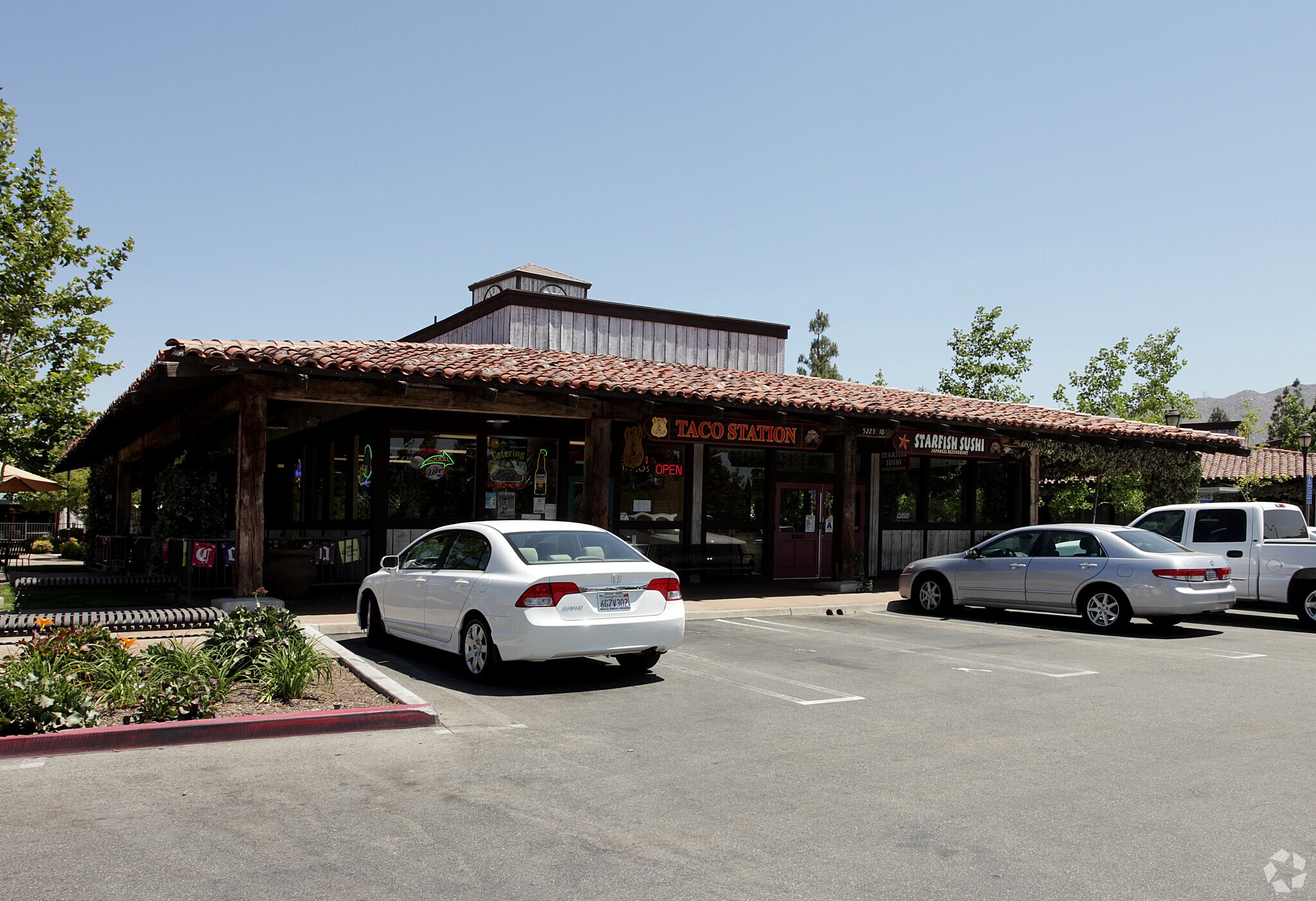 5225 Canyon Crest Dr, Riverside, CA 92507 Canyon Crest Towne Center