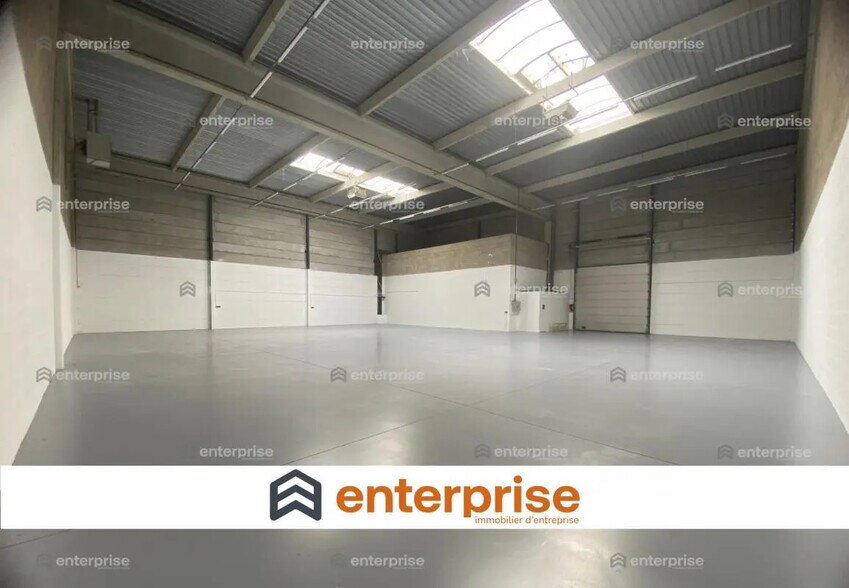 Flex in Chambly for lease - Interior Photo - Image 1 of 7