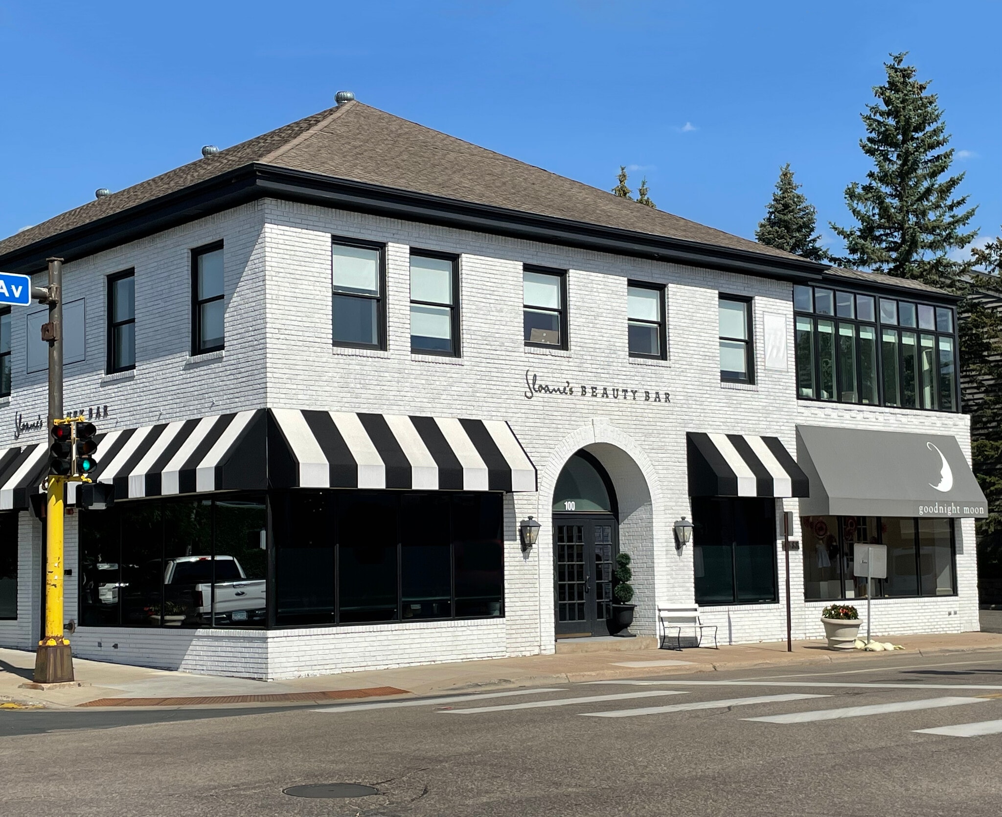 4388 S France Ave, Minneapolis, MN for lease Building Photo- Image 1 of 10