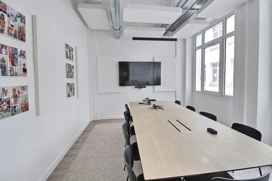 3 Impasse De La Planchette, Paris for lease - Interior Photo - Image 3 of 9