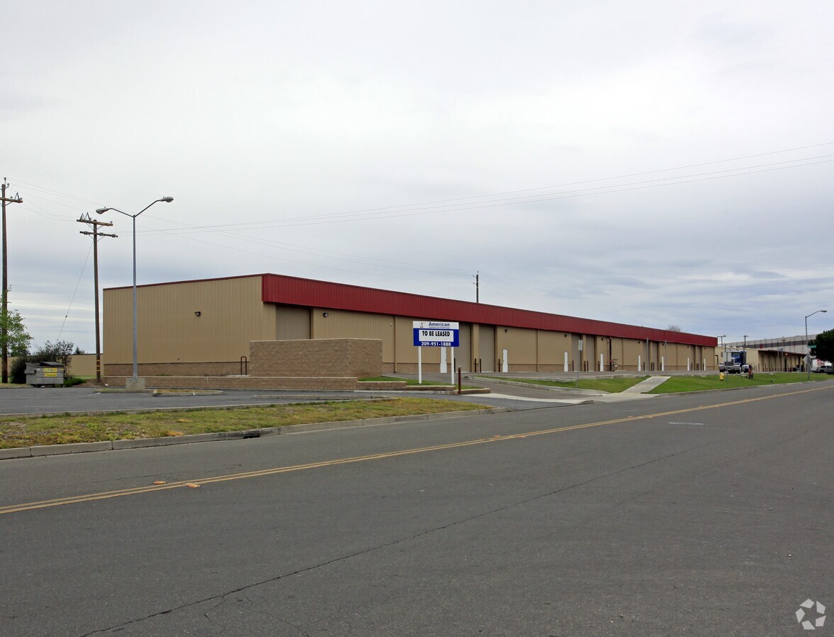 2490 Piccoli Rd, Stockton, CA 95215