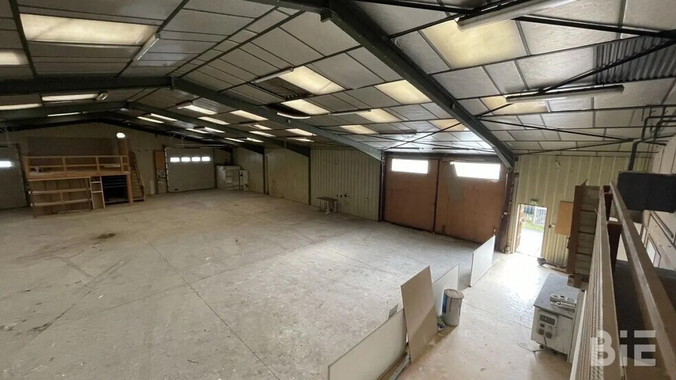 Office in Pessac for lease - Interior Photo - Image 3 of 7