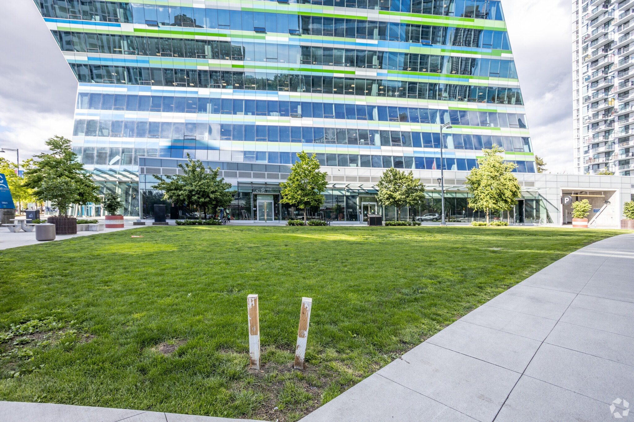 9854 King George Blvd, Surrey, BC for sale Primary Photo- Image 1 of 1