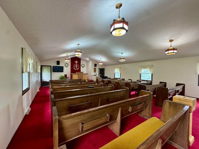 228 Tom Miller Rd, Plattsburgh, NY for sale - Building Photo - Image 3 of 32