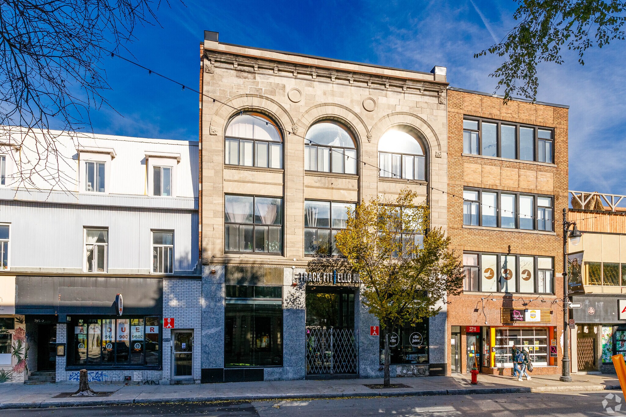3715 Boul Saint-Laurent, Montréal, QC for sale Primary Photo- Image 1 of 1